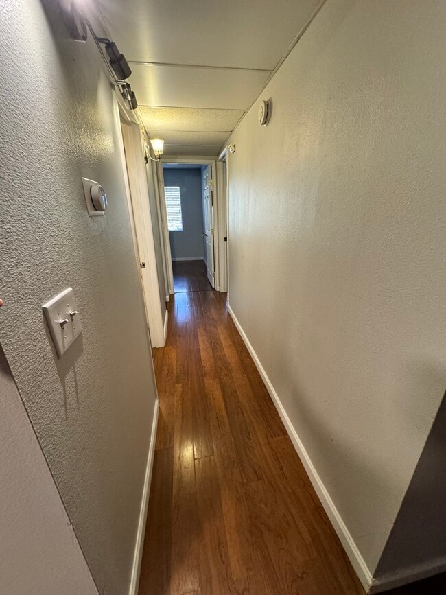 Building Photo - 18015 Sundowner Way