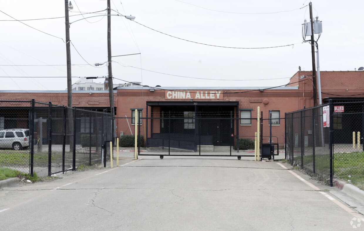 Pista de China Desvanes - China Alley Lofts