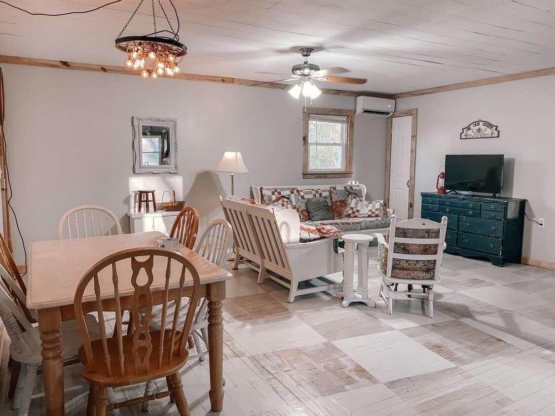 41 Lena Dr, Killen, AL 35645 House Rental in Killen, AL