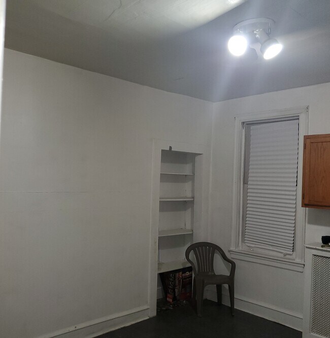 Foto del edificio - 623 N 64th St