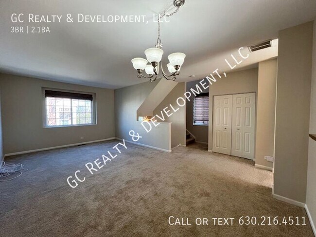 Building Photo - ***3 BDRM / 2.5 BTHS / 2.5 CAR GARAGE / 9 ...