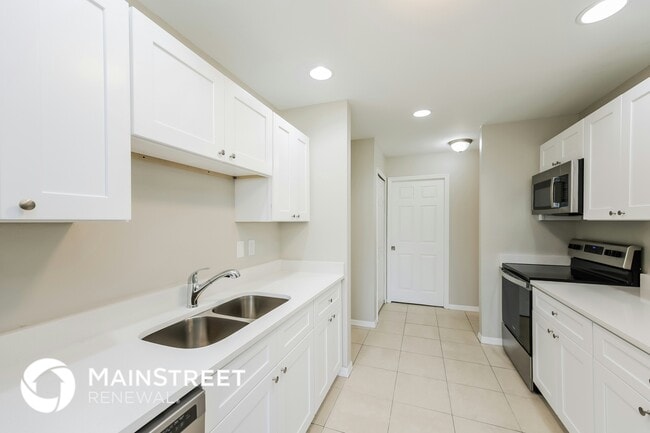 Building Photo - 1018 Garnet Ave