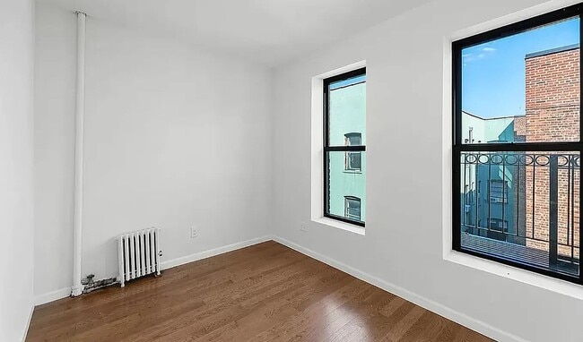 Building Photo - 6 Saint Nicholas TERRACE
