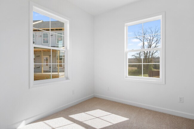 Foto del edificio - 1101 Balsam Ln