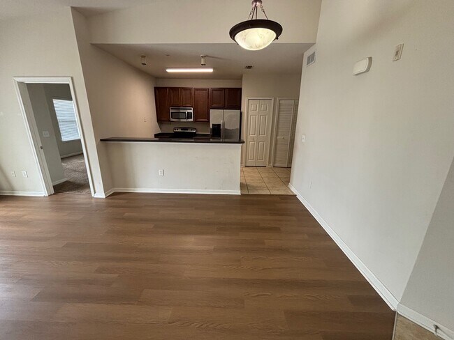Foto del edificio - 4917 Key Lime Dr