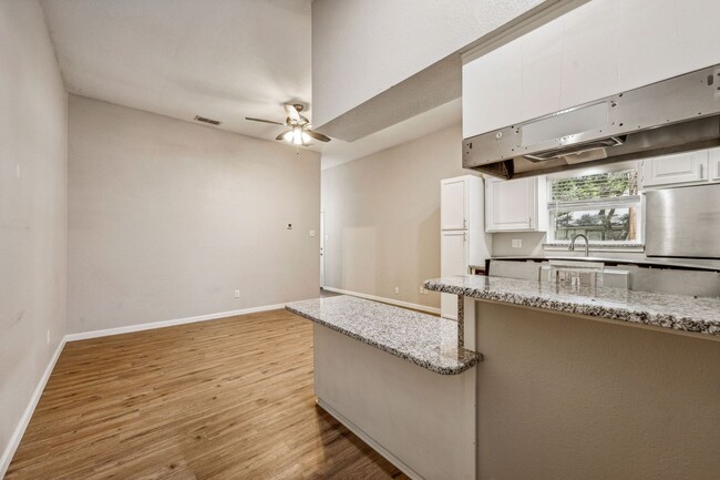 Building Photo - 778 N Belknap St
