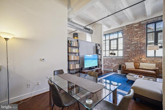 Foto del edificio - 1701 Kalorama Rd NW
