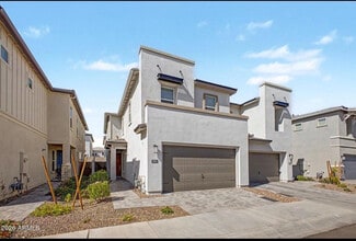 Building Photo - 5016 E Gallop Wy