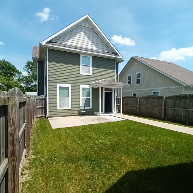 Photo - 3 Bd 2.5 Ba House