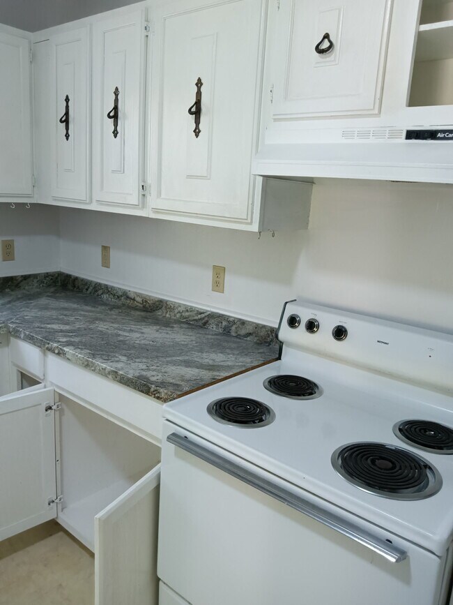 Foto del edificio - Darryl Drive Duplex