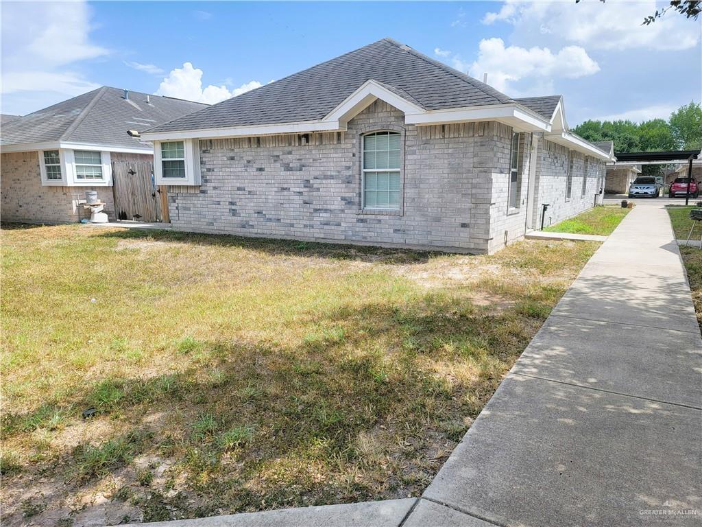 Foto principal - 2214 W Candlelight Ln