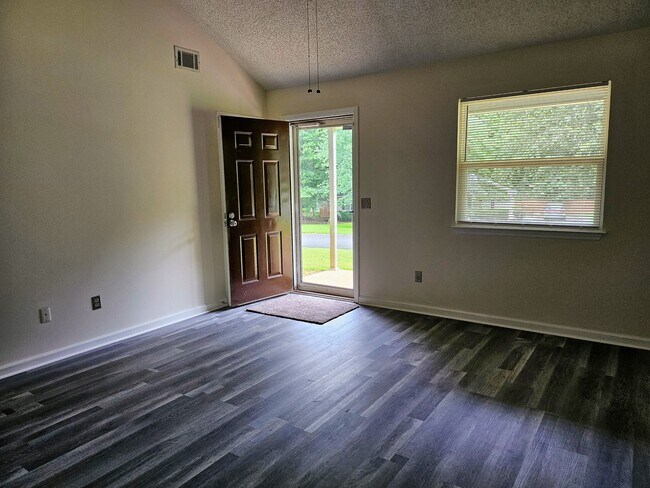Foto del edificio - 1151 Hunter Trail