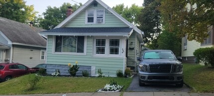 Building Photo - 141 Hobart Ave