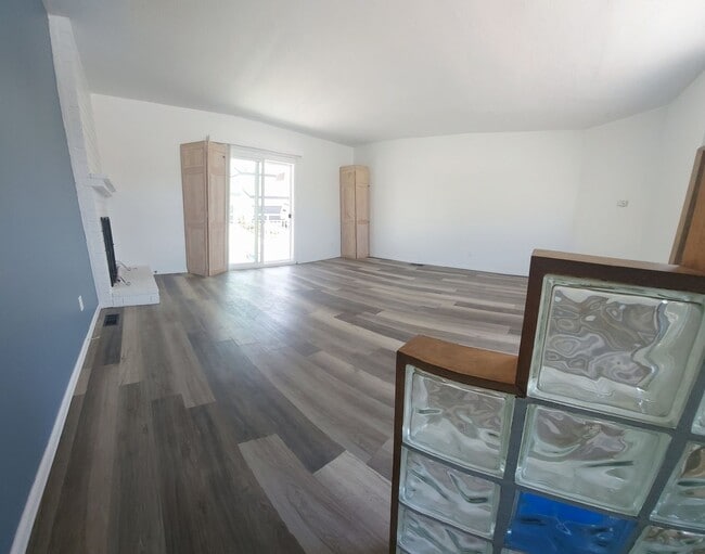 Building Photo - 1631 Van Horne Ln