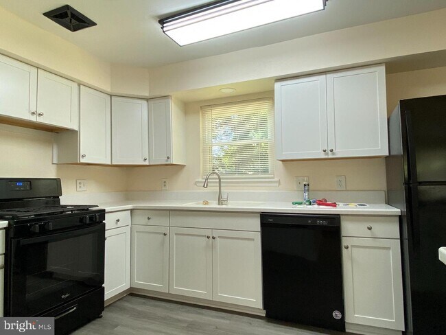 Foto del edificio - 4788 Kelly Rd