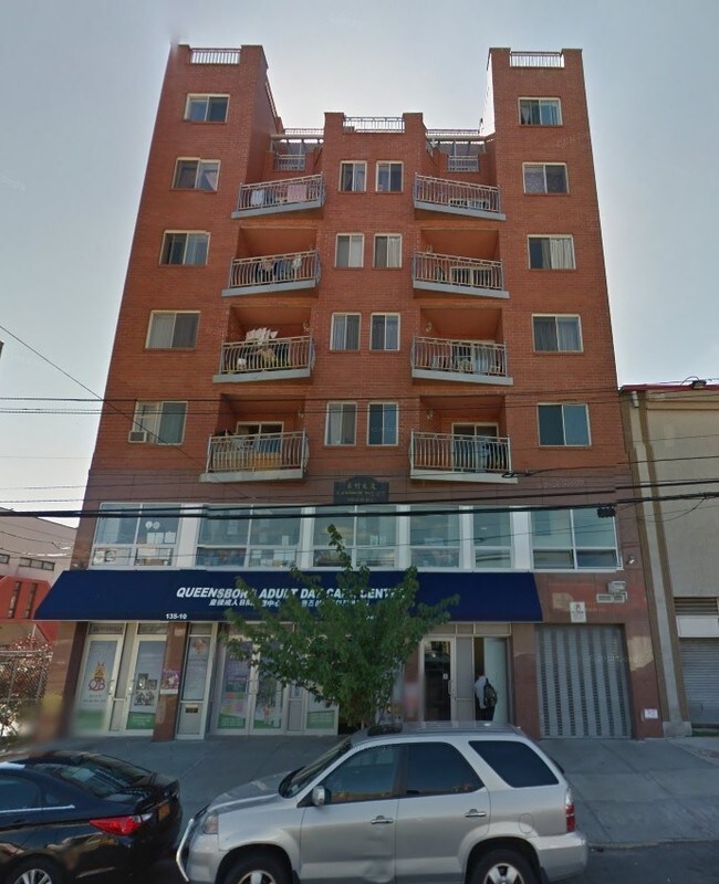 13510 35th Ave, Flushing, NY 11354 Apartments in Flushing, NY