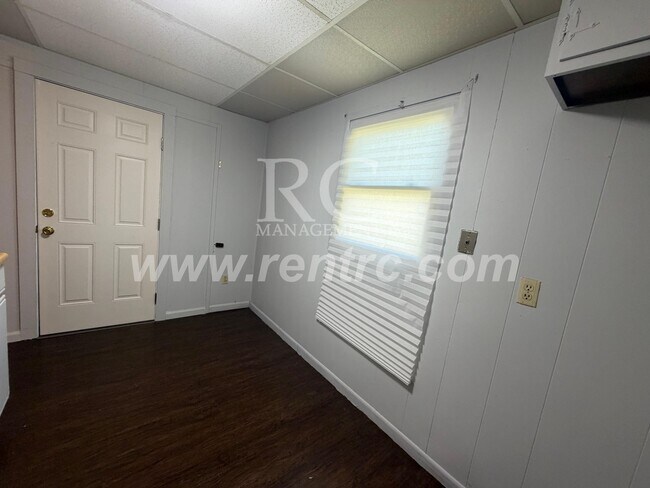 Foto del edificio - 516 Shadowlawn-