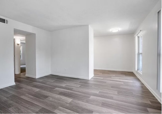 Building Photo - 9643 Lamborne Blvd