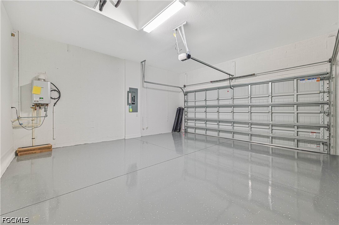 Foto del edificio - 13699 Blue Bay Cir