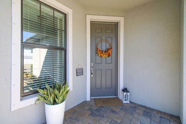 Foto del edificio - ***MANATEE COVE***UNFURNISHED-ANNUAL RENTAL***NOW AVAILABLE***BEAUTIFUL- NEW CONSTRUCTION***