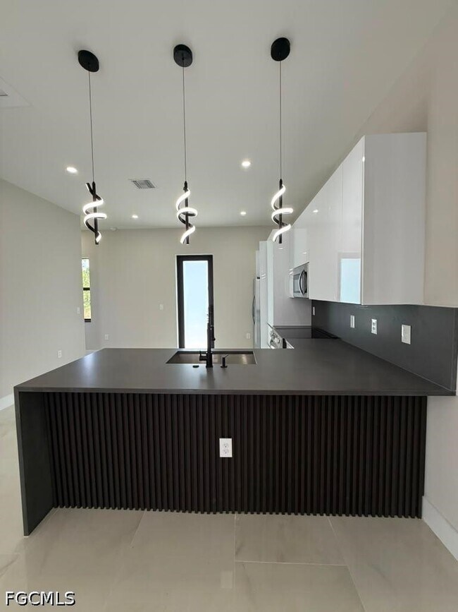 Foto del edificio - 932 Dempsey St