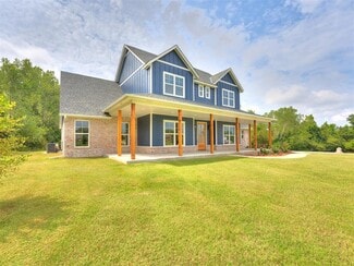 Building Photo - 440 Houser Dr