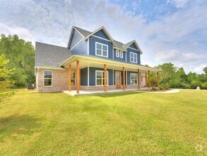 Building Photo - 440 Houser Dr