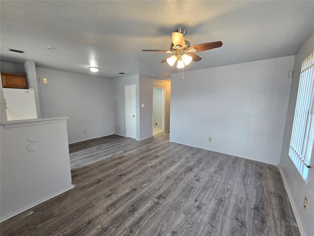 Foto del edificio - 1439 E Robert St