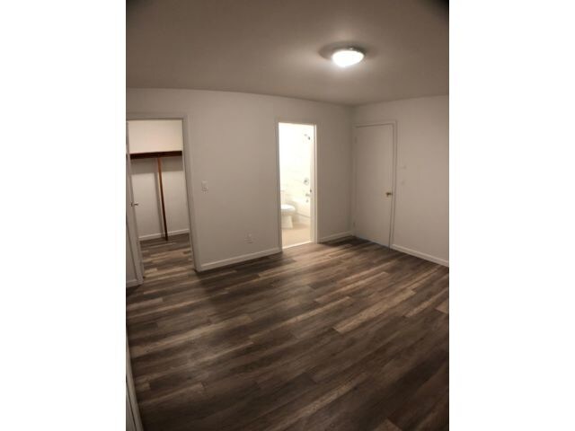 Foto del edificio - 300 Brook Ave