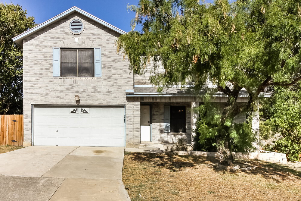 Primary Photo - 6854 Park Haven