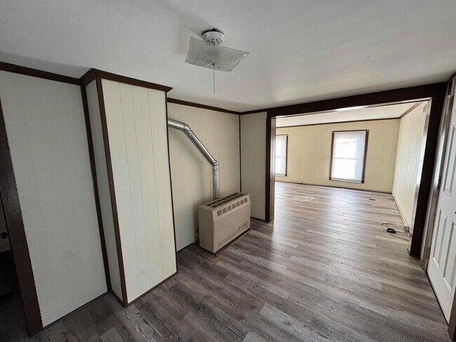 Foto del edificio - 339 E Market St Ext