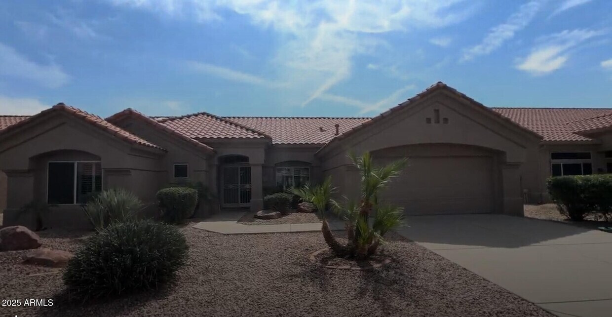 Foto principal - 22107 N Veterans Dr