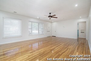 Foto del edificio - 56 Ewing Pl
