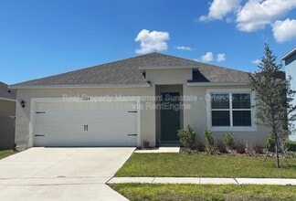 Building Photo - 2116 Silver Brk Wy