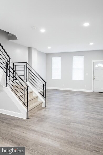 Foto del edificio - 3841 N Sydenham St