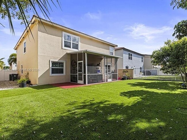 Foto del edificio - 6627 Rainwood Cove Ln