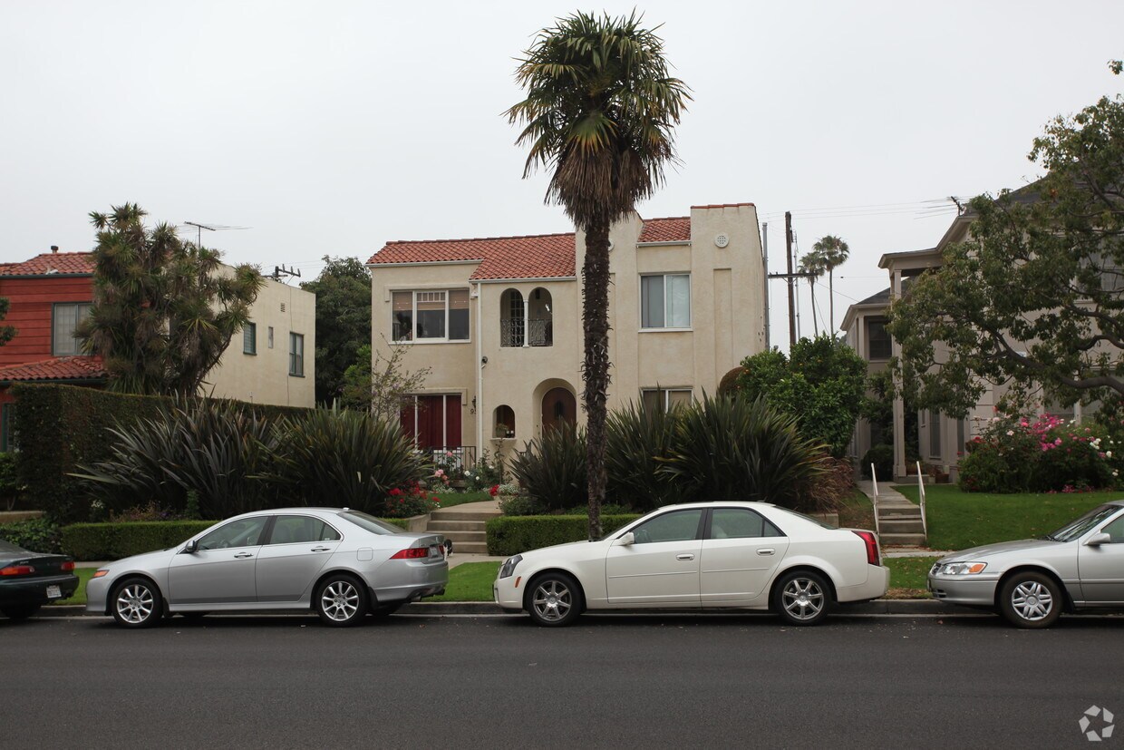 Primary Photo - 948-950 Euclid St