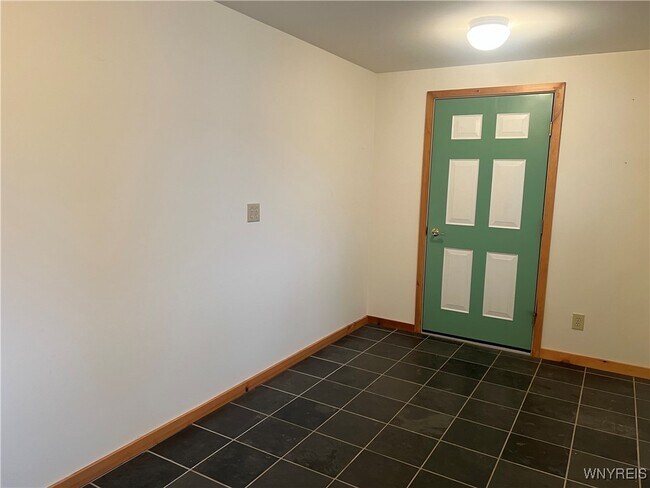 Foto del edificio - 1733 NY-78