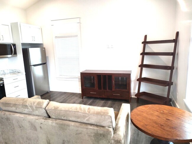 Building Photo - Great Property In Southwood!