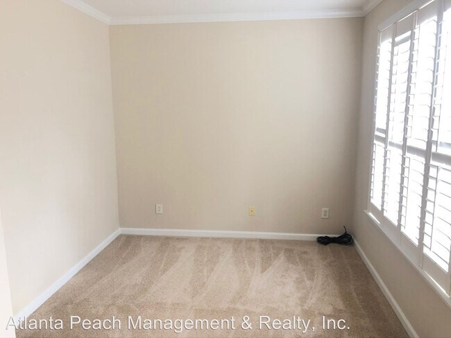 Foto del edificio - 5 br, 3.5 bath House - 2675 Lakeside Drive