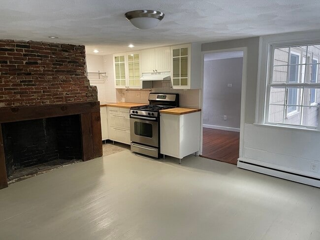 Building Photo - 10 Palfrey Ct