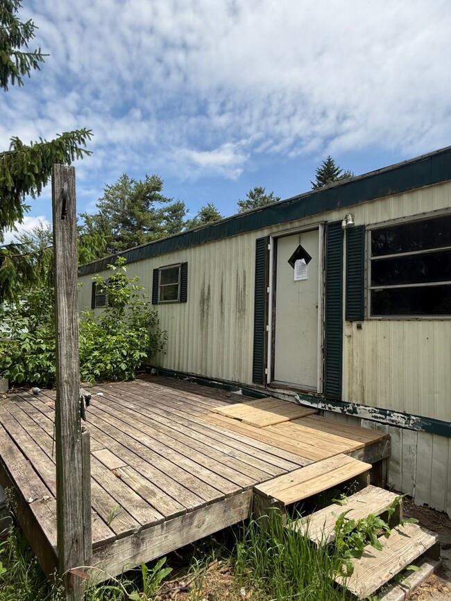 Building Photo - 1404 Rumbaugh Ln