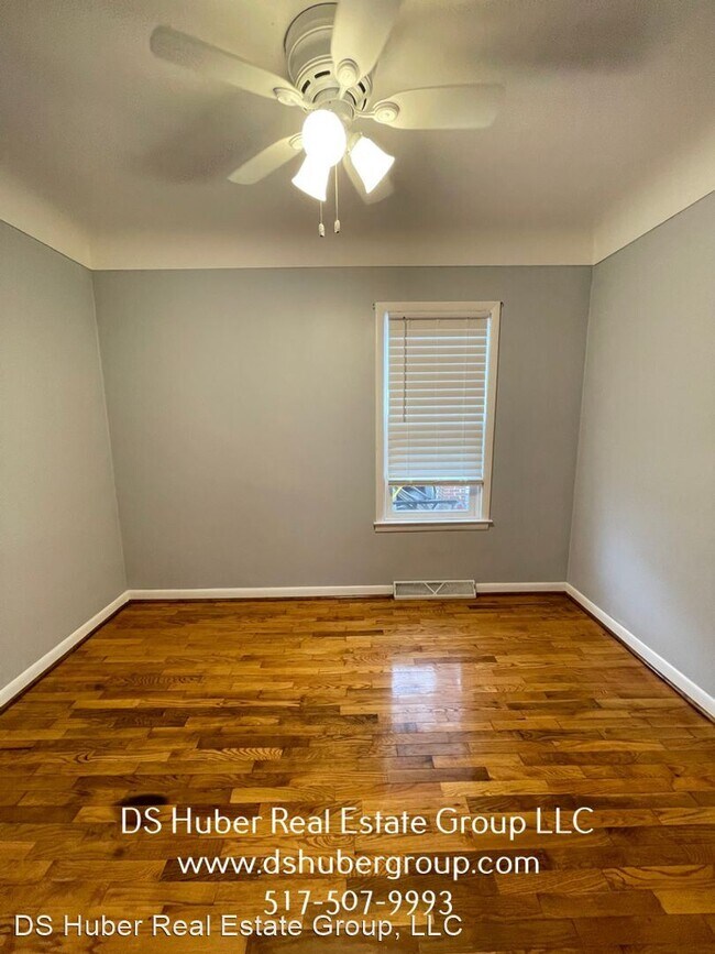 Foto del edificio - 3 br, 1 bath House - 1217 N Lathrop St