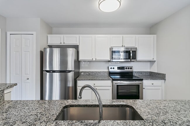 Interior Photo - Ridge Valley Townhomes (Mill Ridge LLC)