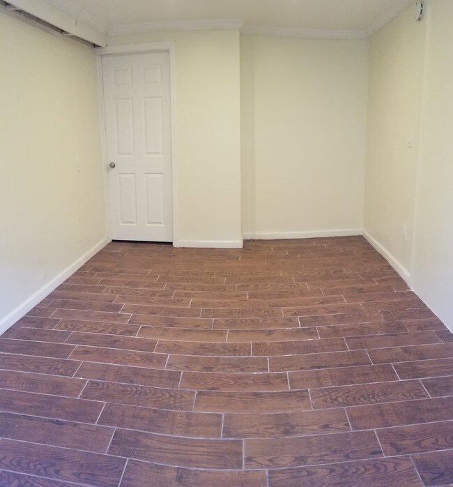 Bedroom - 160-45 95th St
