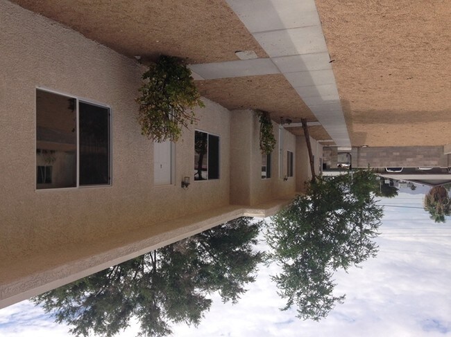 Foto del edificio - 1711-1717 Linden Ave
