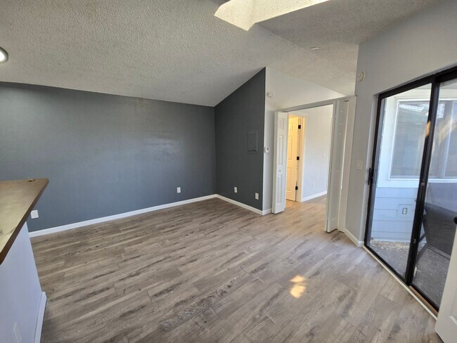 Foto del edificio - Cozy One Bedroom Condo