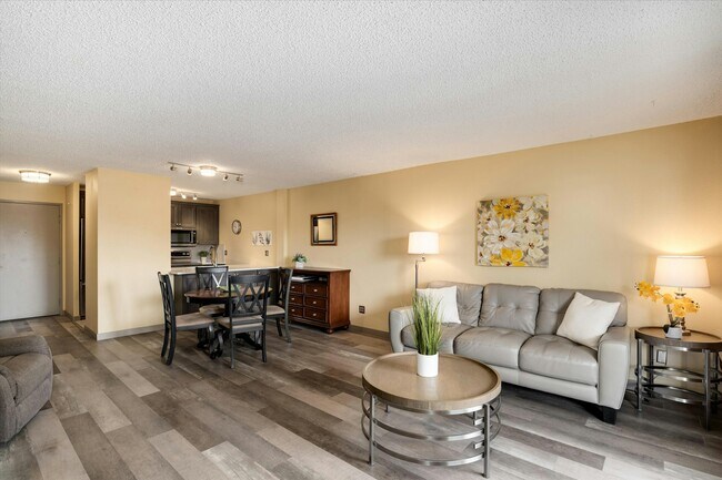 Foto del edificio - 2880 S Locust St