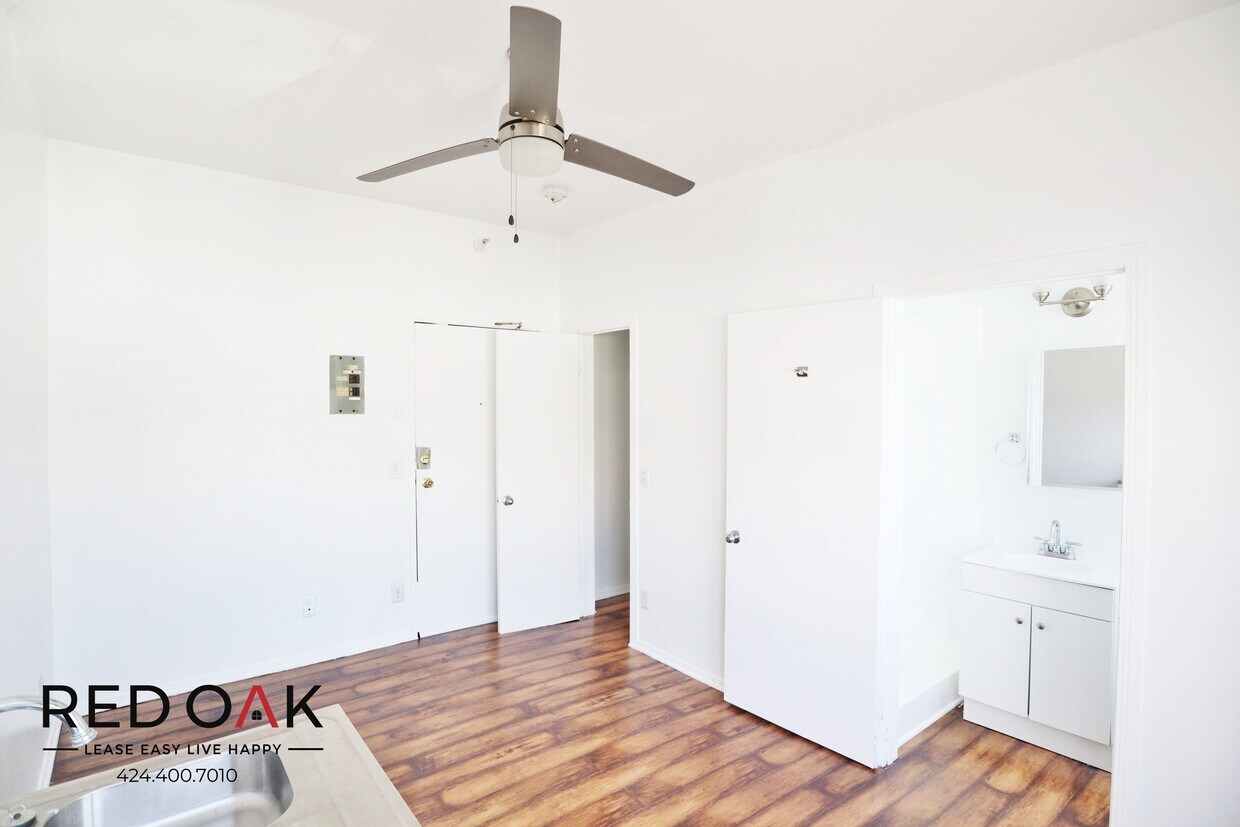 Foto principal - 231 W 27th St