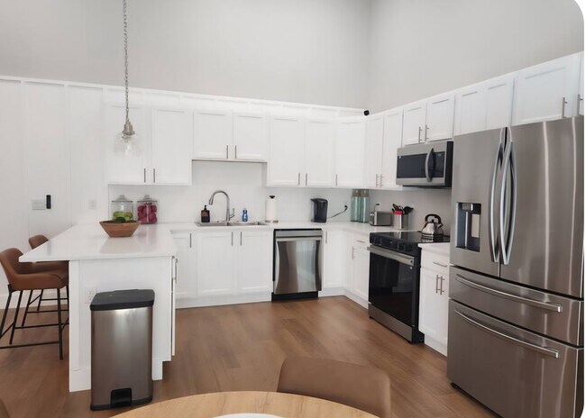 Foto del edificio - 6384 W Flanders Ln